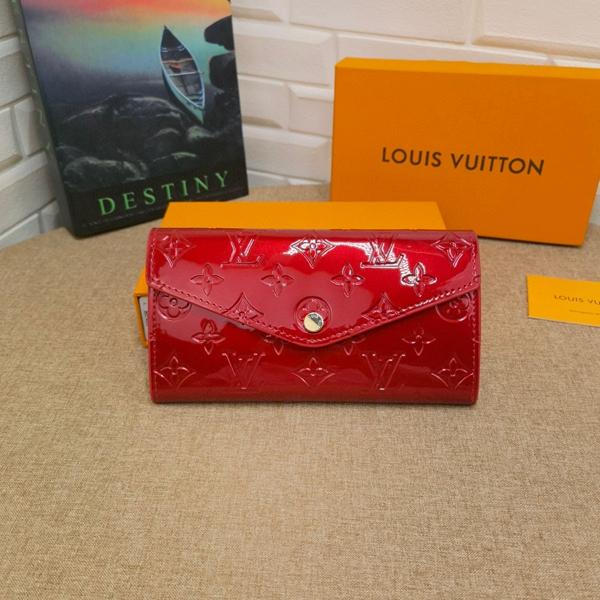 LVコピーウォレット背面デザイン